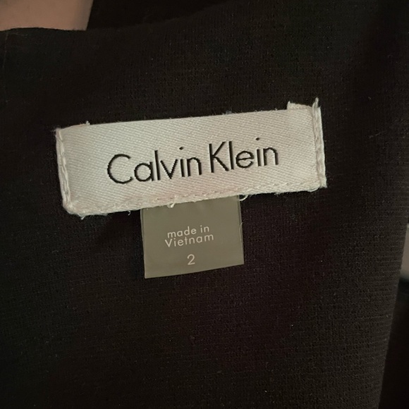 Calvin Klein Black/White Flounce Dress size 2 - Picture 8 of 9